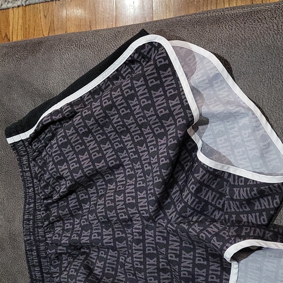 PINK Victoria's Secret Shorts - Picture 4 of 15